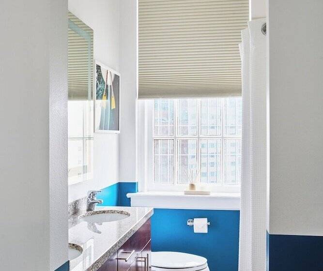 هتل Rusk House Serviced Apartments