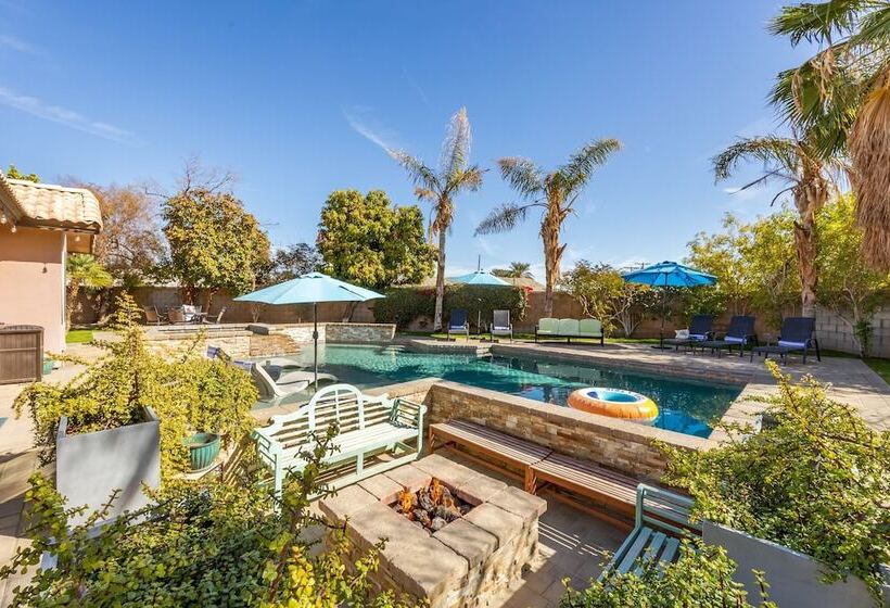 Larrea By Avantstay Luxurious Oasis W/ Pool & Hot Tub!