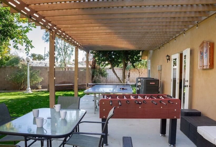 Larrea By Avantstay Luxurious Oasis W/ Pool & Hot Tub!