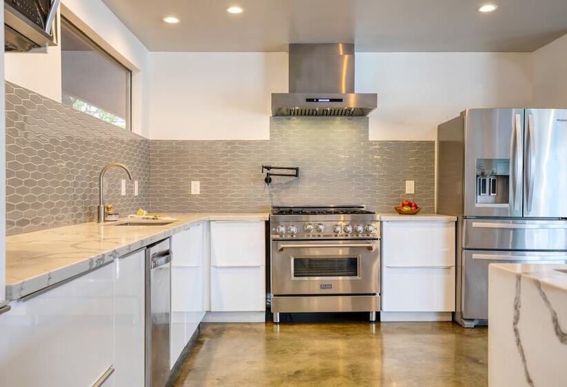Quinta Green By Avantstay Modern Home W/ Pool, Spa & Golf Course!