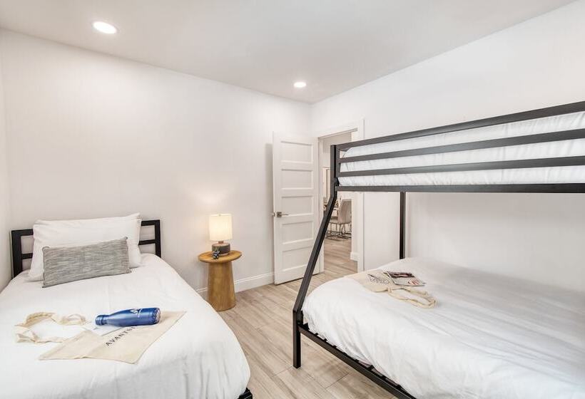 Turtle Nest By Avantstay Near Downtown & Beaches   Chic Fl Escape
