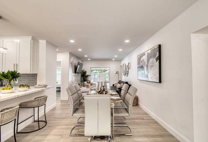Turtle Nest By Avantstay Near Downtown & Beaches   Chic Fl Escape