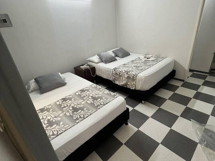 هتل Boutique Santa Ana