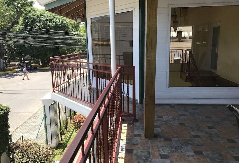 تختخواب و صبحانه Casa Luisa