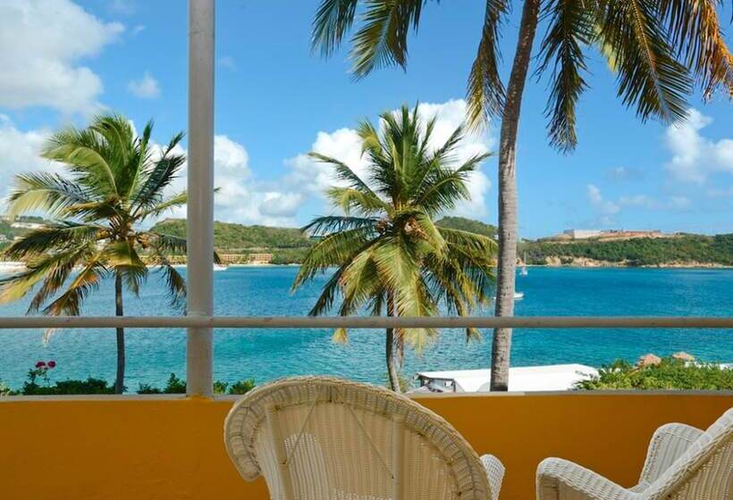 استراحتگاه Lindbergh Bay