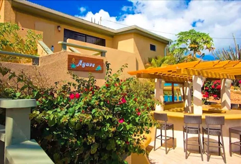 استراحتگاه Lindbergh Bay