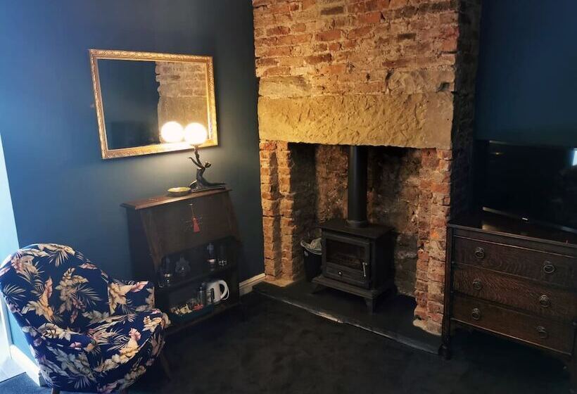 פונדק Lairds House Northumberland Ltd