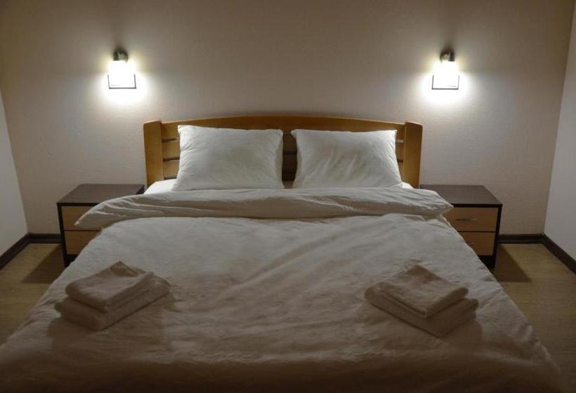 Hostel Vshokoladi