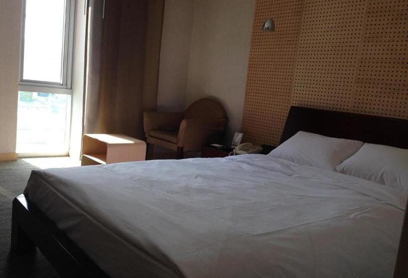 فندق Changwon