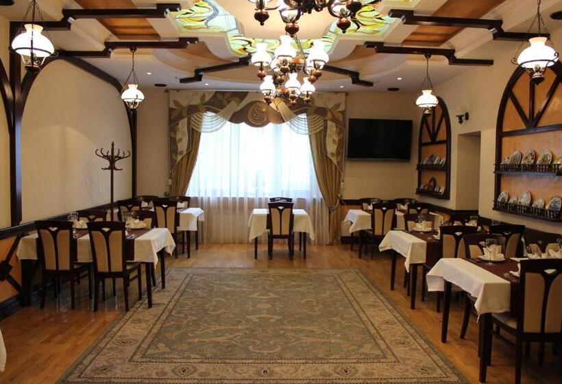 فندق &restaurant Senator