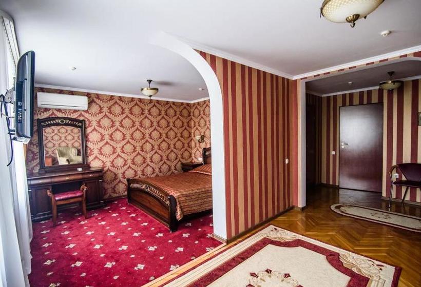 هتل Svytyaz