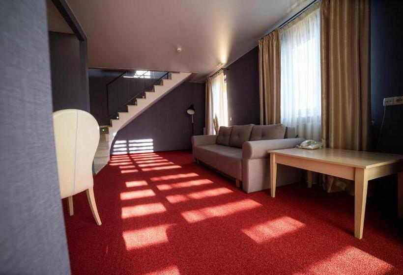Sribni Leleky Hotel & Spa