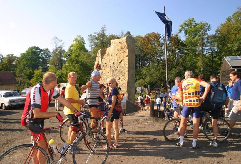 فندق صغير Turisticka Ubytovna Cakle