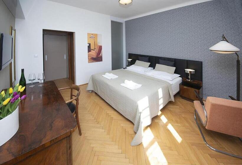 민박 Bed&breakfast & Apartment Klafé