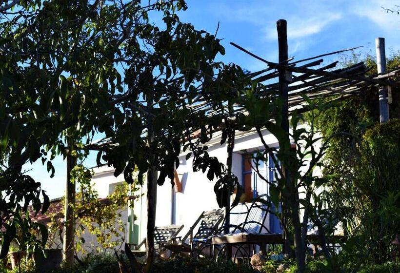 تختخواب و صبحانه La Selenita