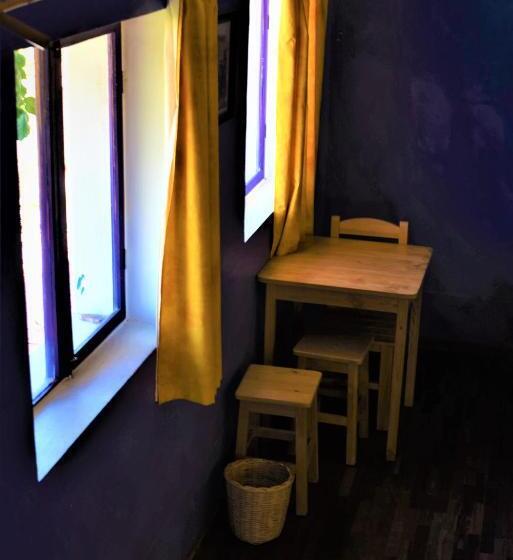 تختخواب و صبحانه La Selenita