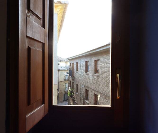 בית מלון כפרי Hospedería Sádaba