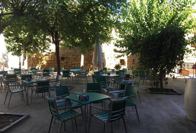 בית מלון כפרי Hospedería Sádaba