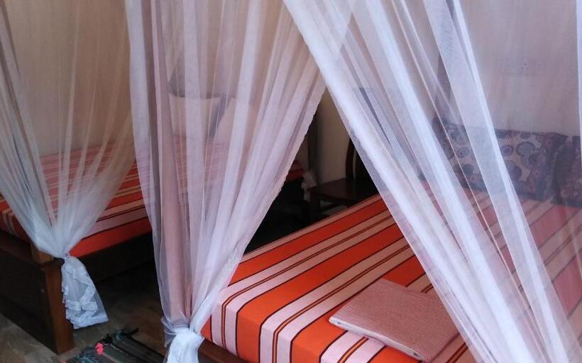 Hotel Pearl Resort Mirissa