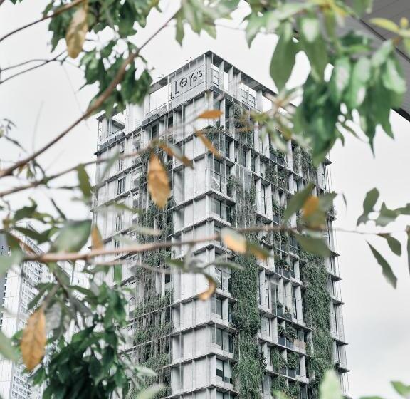 Отель Lloyd S Inn Kuala Lumpur