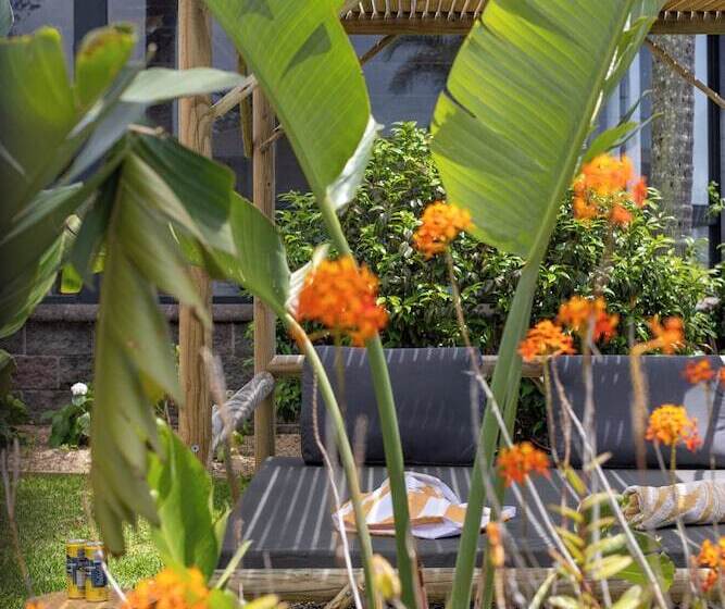 모텔 South Pacific Palms Motor Inn