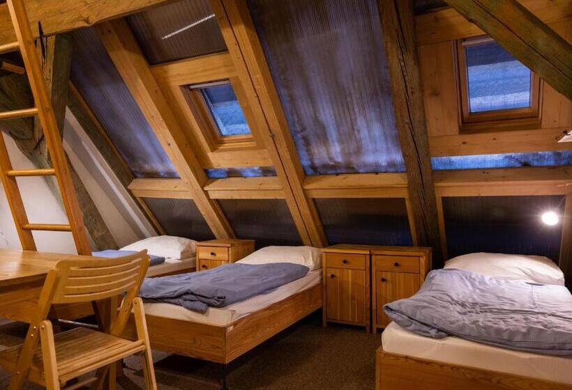 A Hostel Zámecký Pivovar Litomyšl