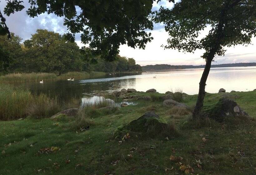 تختخواب و صبحانه Amiralsgården Werstorp