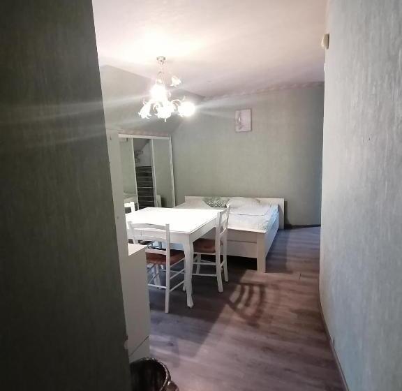 هتل Guest House Krista