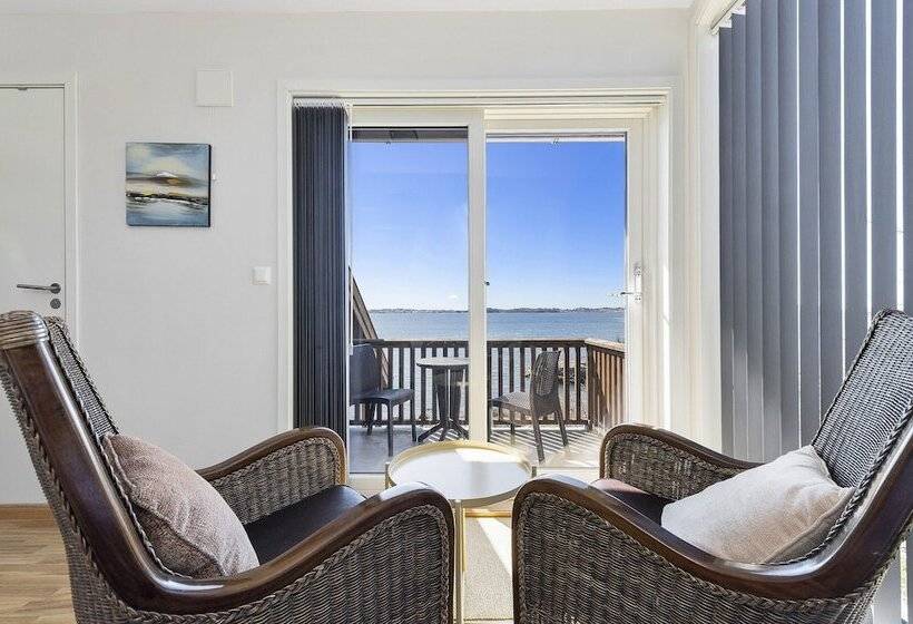 בית מלון כפרי åmøy Fjordferie