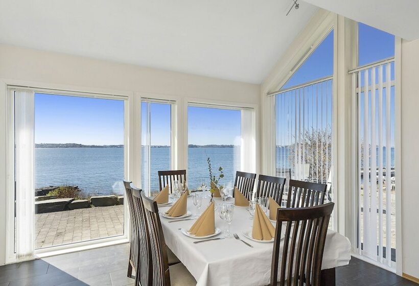 בית מלון כפרי åmøy Fjordferie