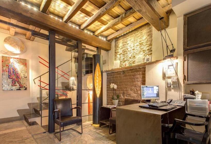 هتل Residenza Torre Colonna