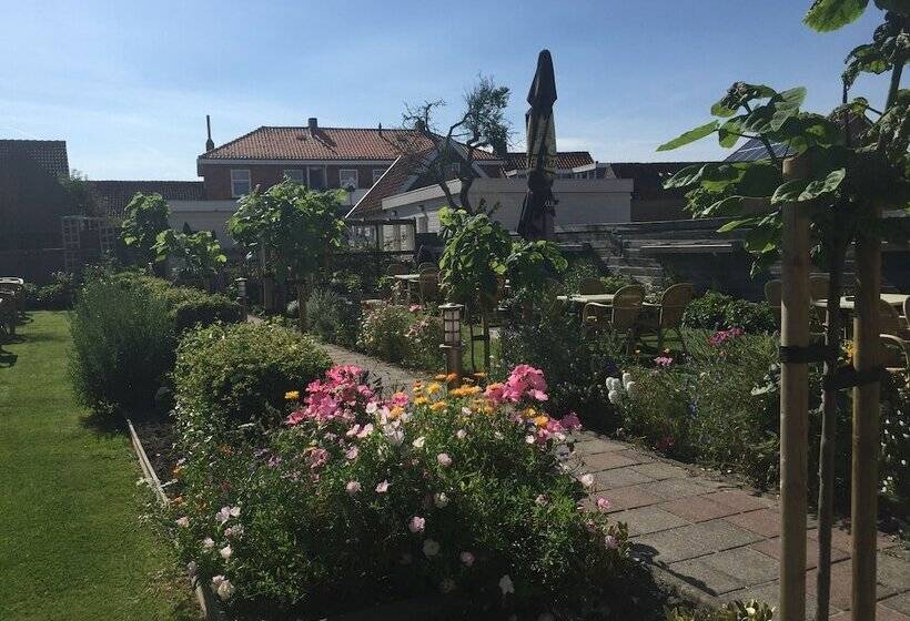 ホテル Valkenhof