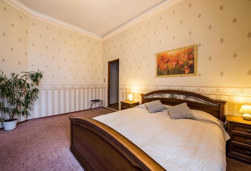 هتل Roze Villa