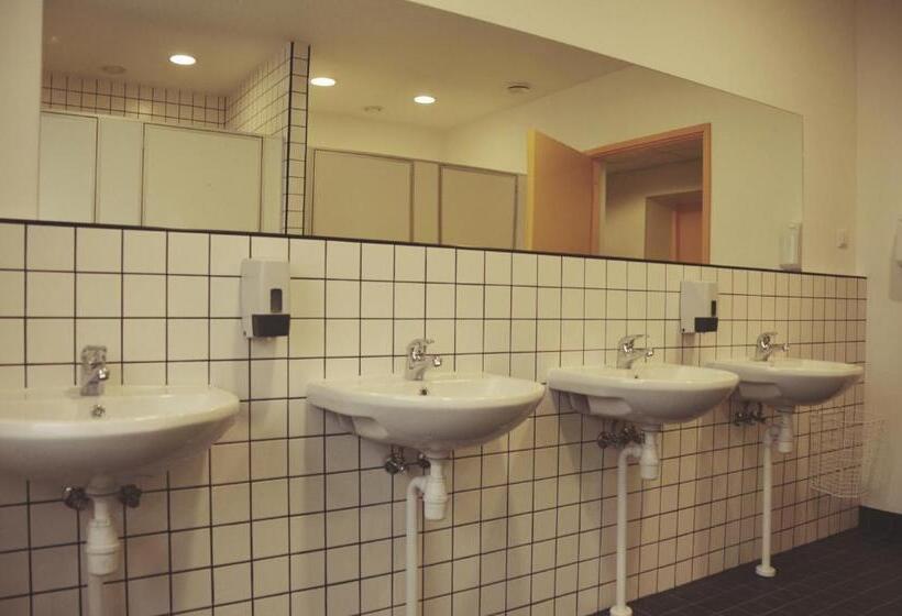 Saare Automatic Hostel