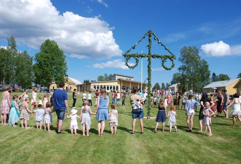 هاستل Storstrand Kursgård