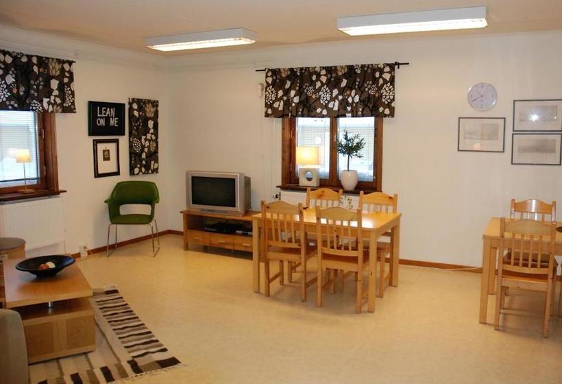 هاستل Storstrand Kursgård