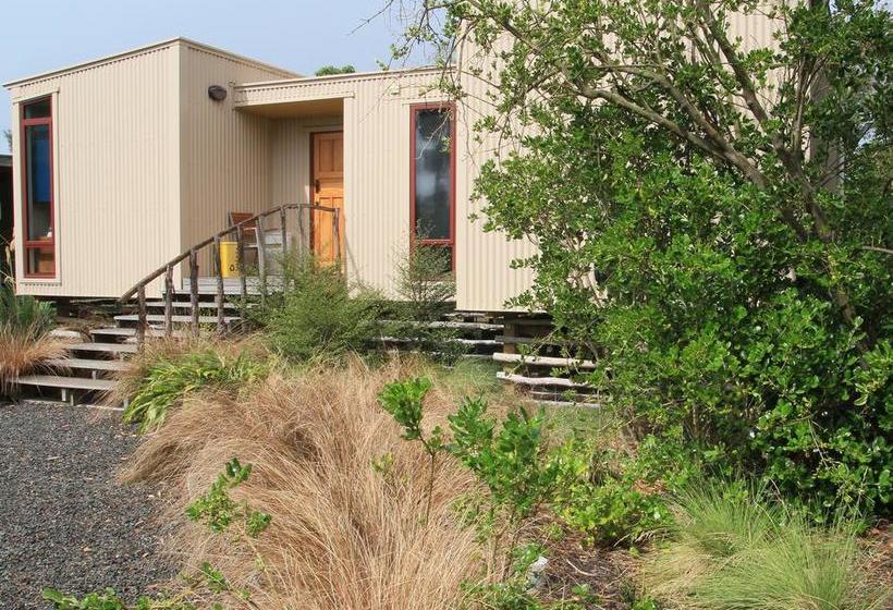 تختخواب و صبحانه Misty River Retreat