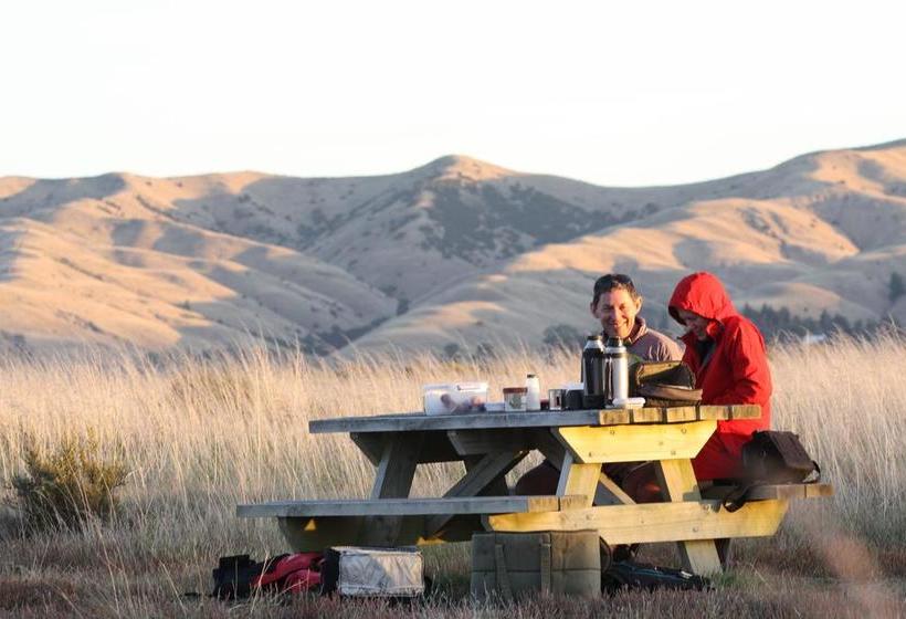 تختخواب و صبحانه Misty River Retreat