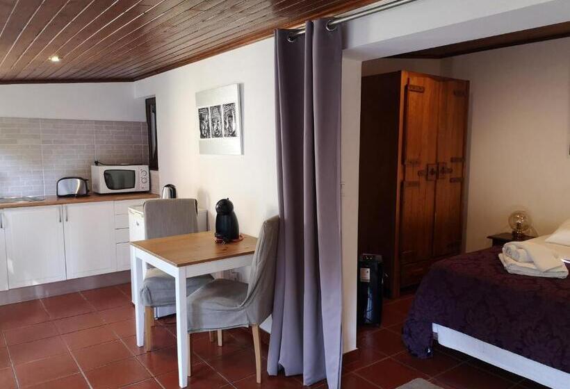 ベッドアンドブレックファースト Guest House Villa Dos Poetas