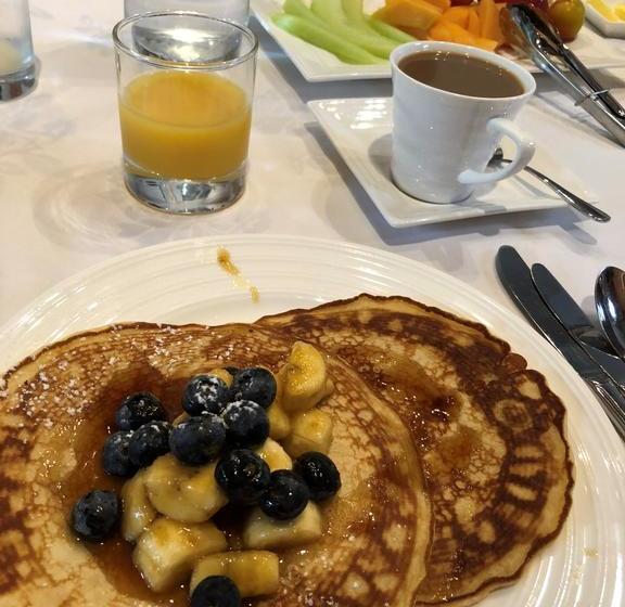 تختخواب و صبحانه Riverside Homestead