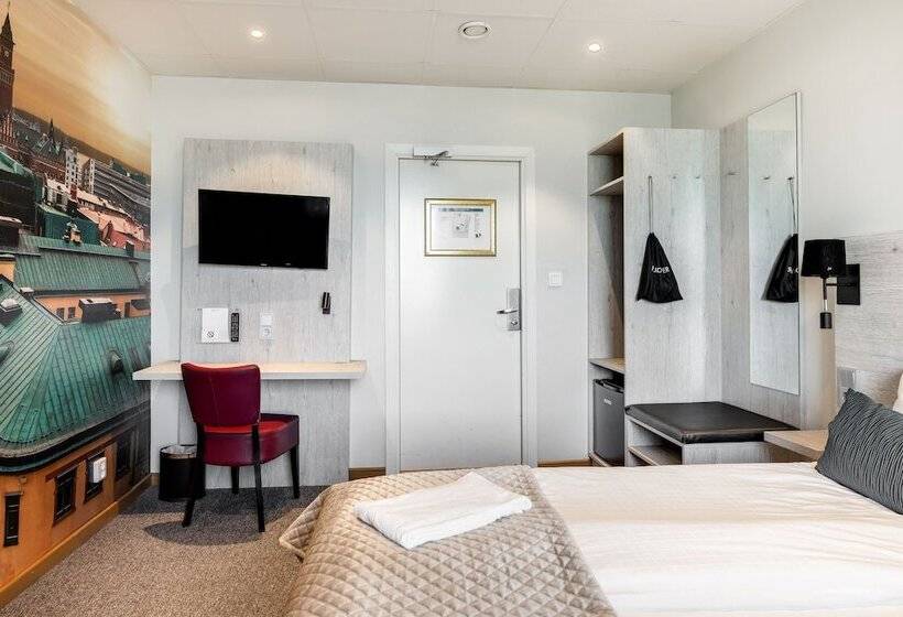Dream  Luxury Hostel