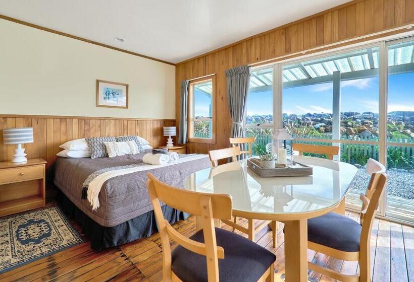 Punakaiki Beachfront Motels