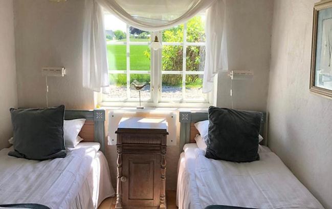 Södergårda östra Bed & Breakfast