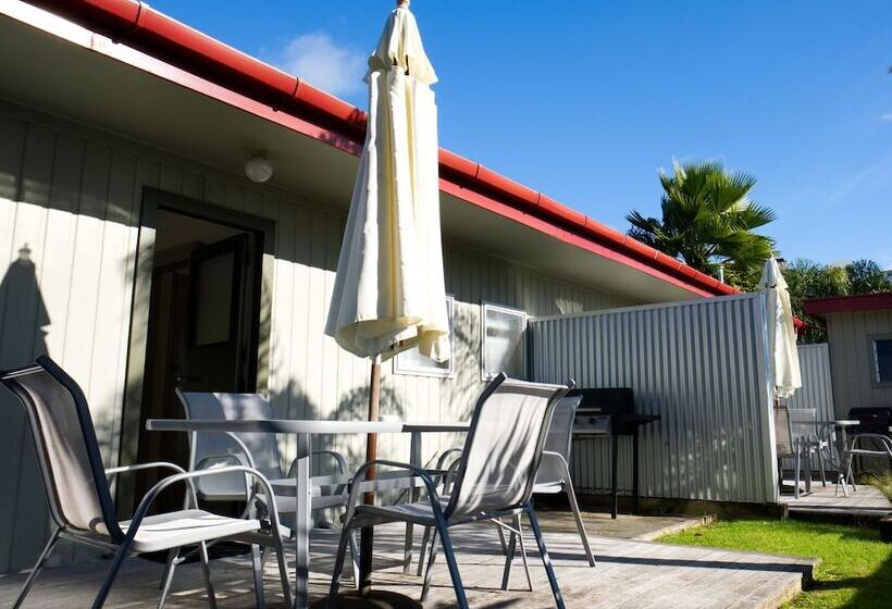 Tairua Shores Motel