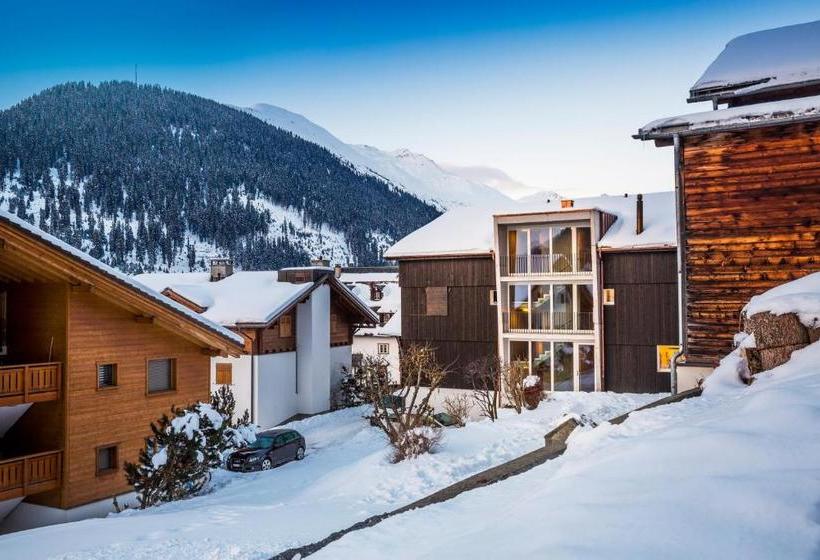 הוסטל Nova Casa Spinatscha Sedrun