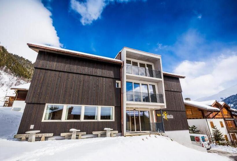 הוסטל Nova Casa Spinatscha Sedrun