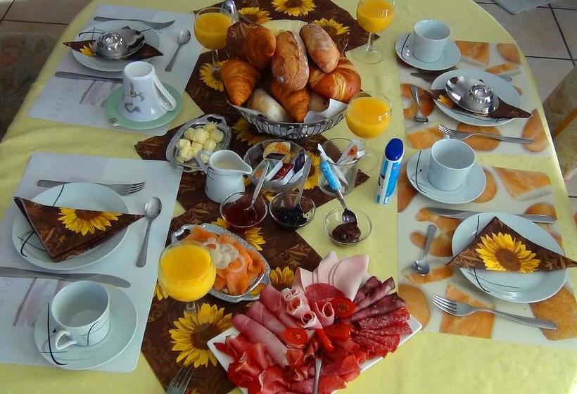 مبيت وإفطار Haus Erika Am Weg