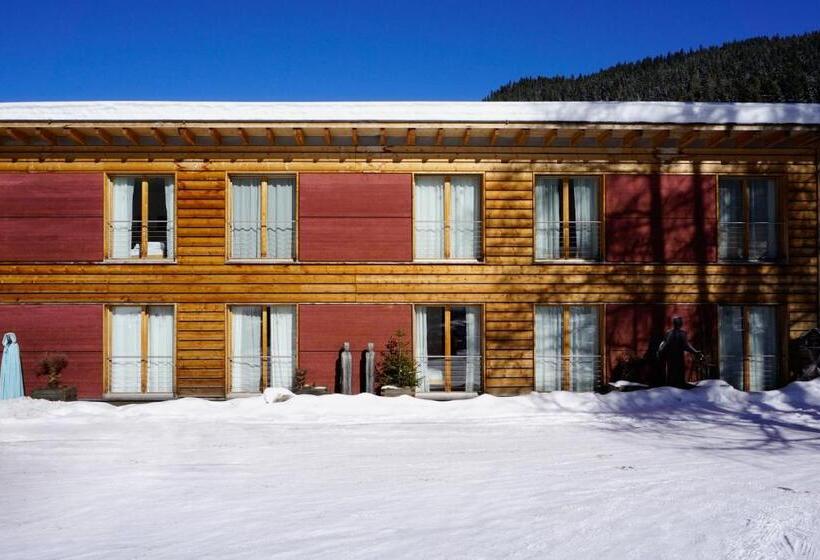 ベッドアンドブレックファースト Shima Davos