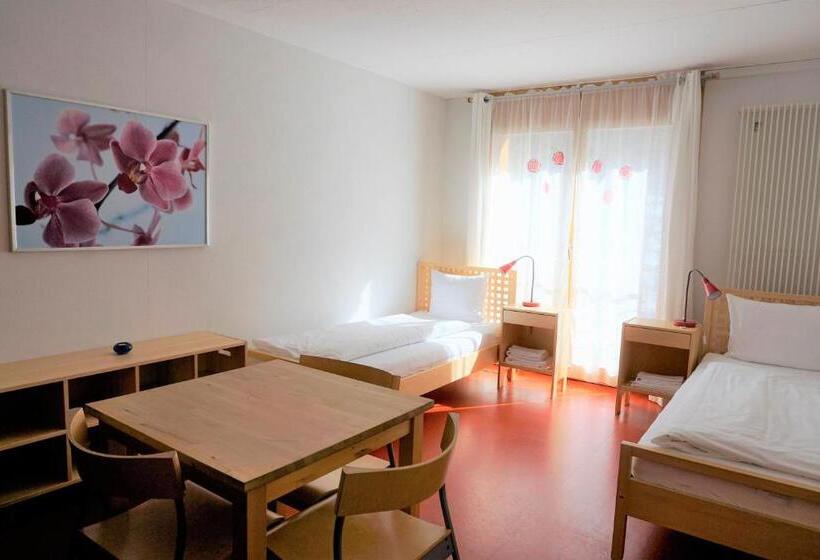 ベッドアンドブレックファースト Shima Davos