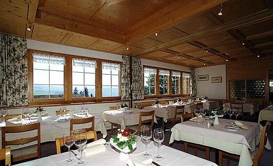 فندق Und Restaurant Chäseren